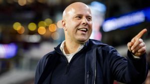 Arne Slot’s secret weapon in Liverpool’s chase for Dutch defensive star unveiled!
