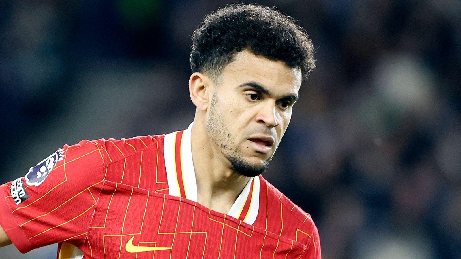 Barcelona’s Deco puts Liverpool and Man Utd stars on top of transfer wishlist.