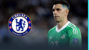 Chelsea in talks for £45m Man Utd-linked star as Romano reveals key transfer priority.