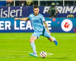 Tiri Seals the Deal with Mumbai City, Extends Stay in the ISL!
