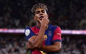Manchester United’s Rising Star Eyes Dream Partnership with Lamine Yamal