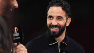 Man Utd’s top target itching to ditch Prem rivals and snub ‘big hitters’ for dream Old Trafford move.